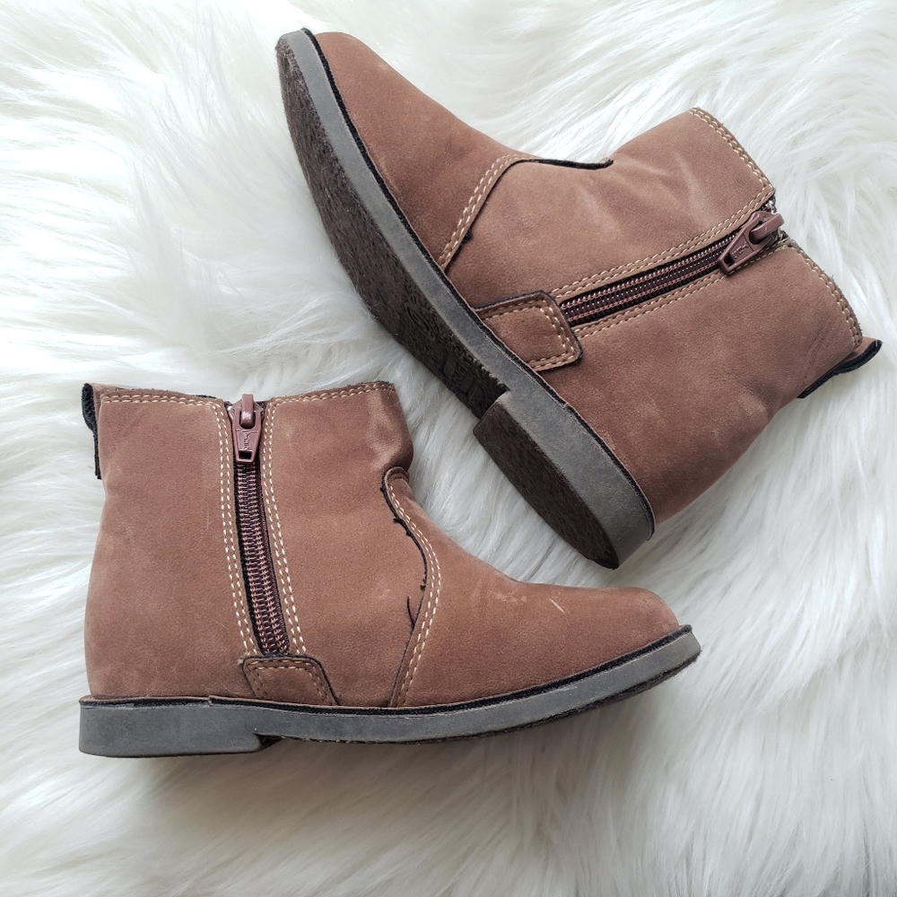 Boy's Cherokee Brown Zip-Up Chelsea Boots, Size 9 - Picture 3 of 8